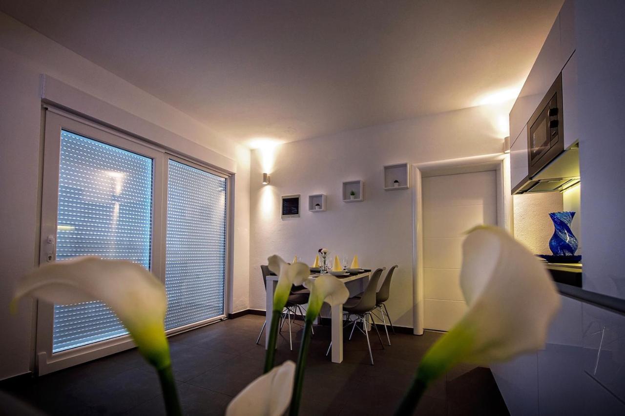 Seaside Apartments With A Swimming Pool Zecevo Rtic, Rogoznica - 8366 Екстер'єр фото