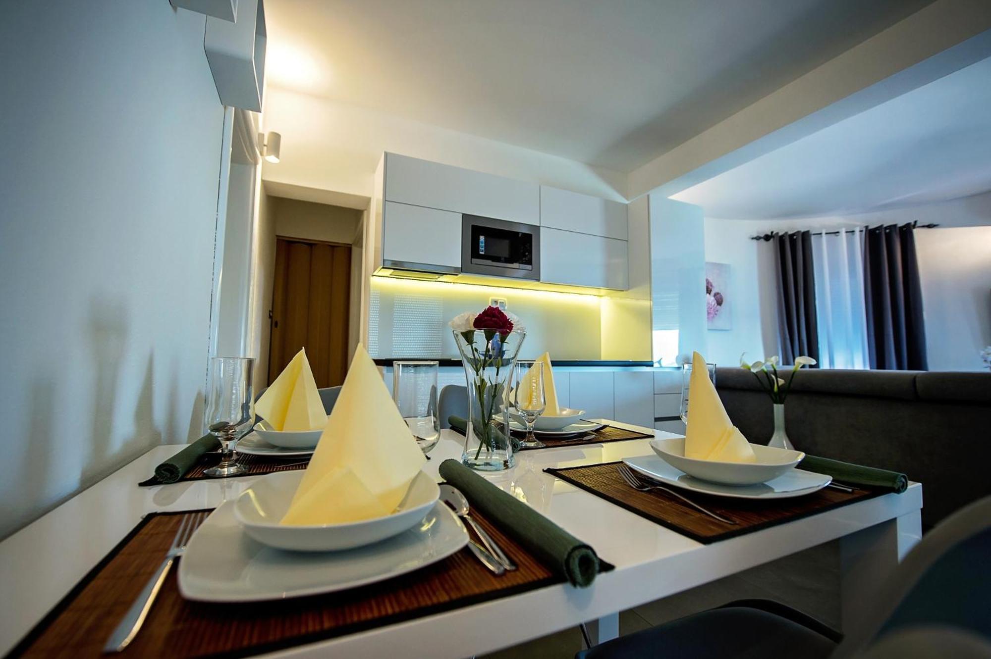 Seaside Apartments With A Swimming Pool Zecevo Rtic, Rogoznica - 8366 Номер фото