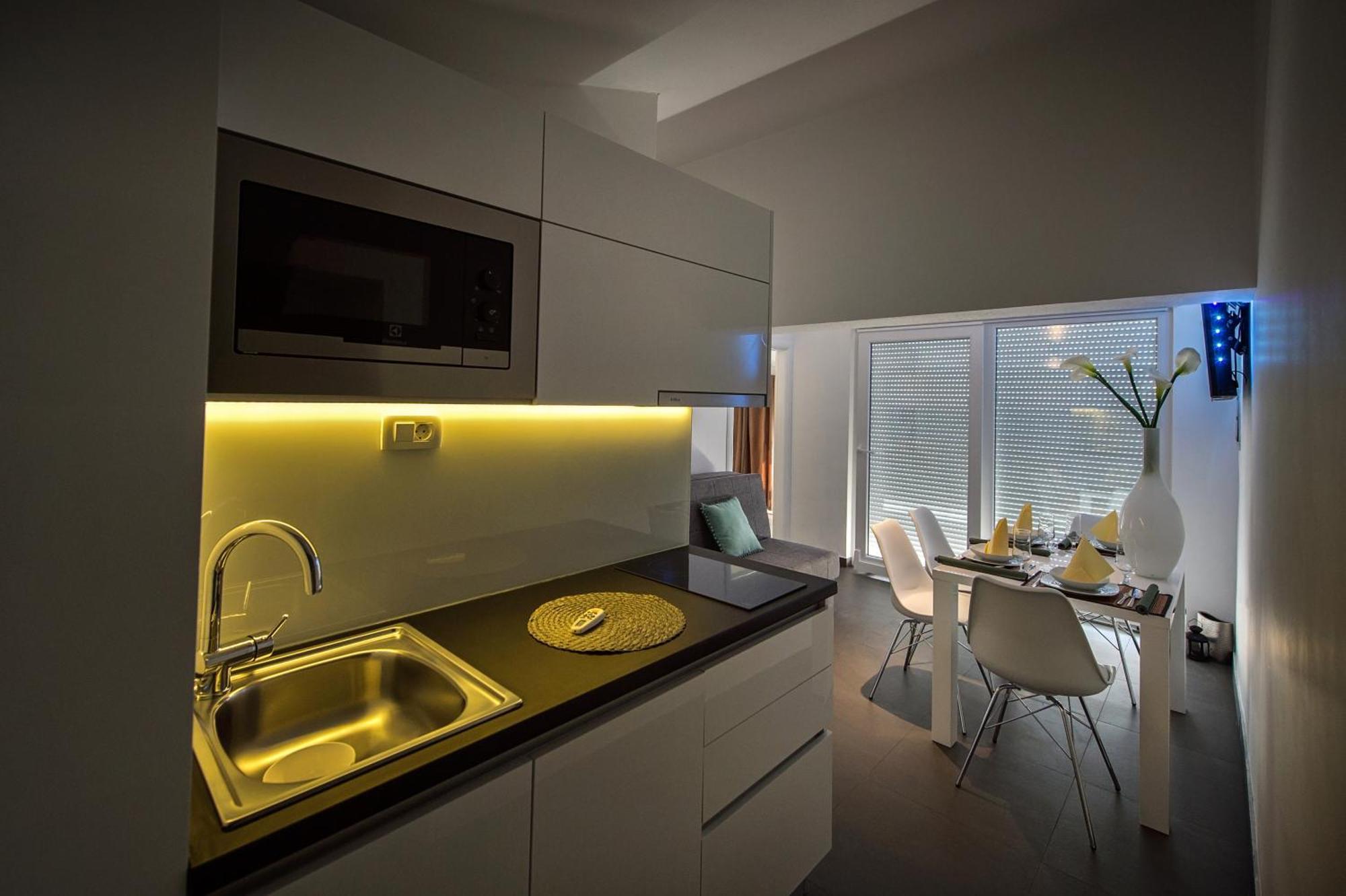 Seaside Apartments With A Swimming Pool Zecevo Rtic, Rogoznica - 8366 Номер фото