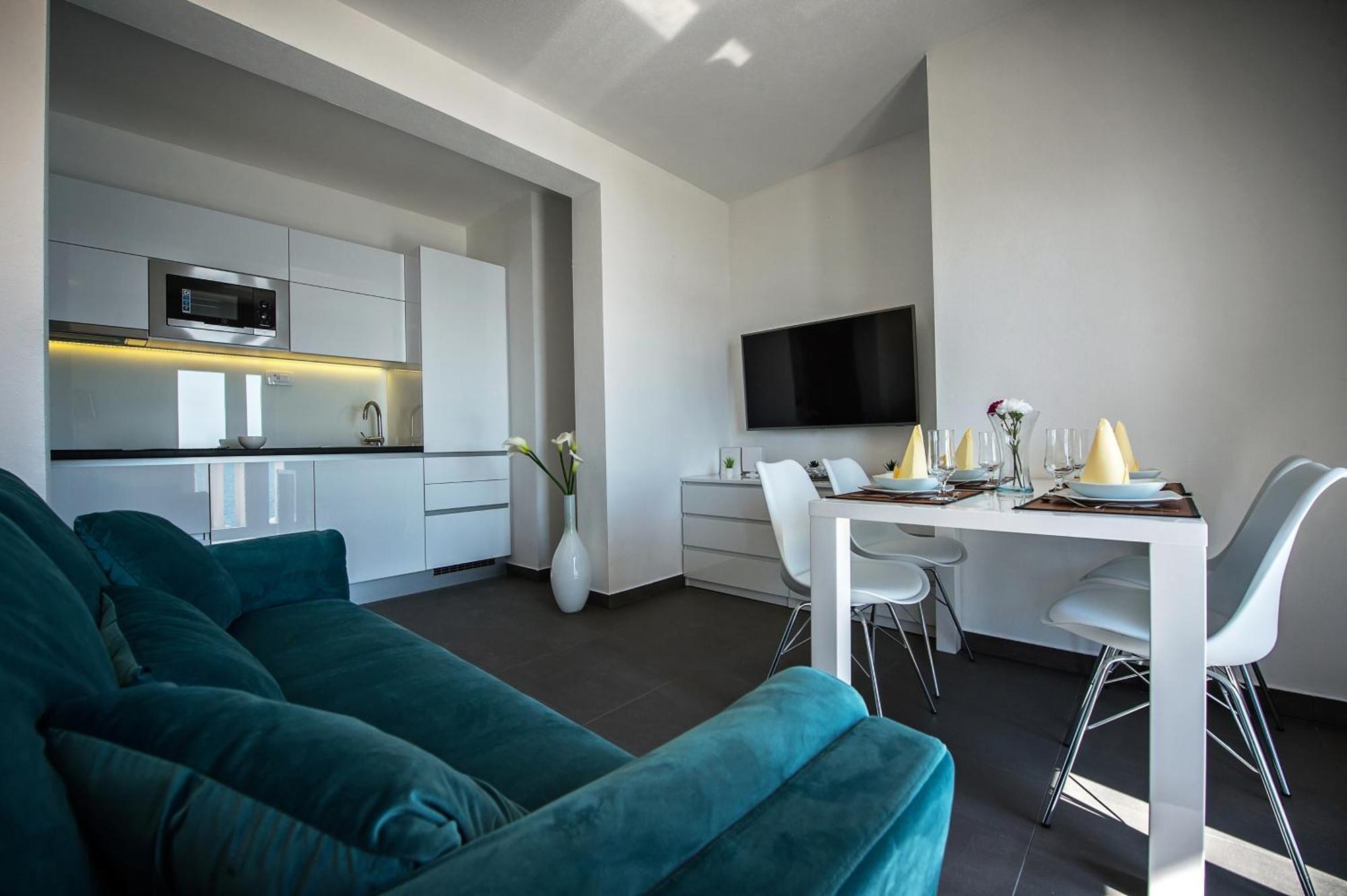 Seaside Apartments With A Swimming Pool Zecevo Rtic, Rogoznica - 8366 Номер фото
